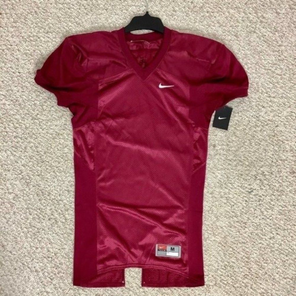 NWT NIKE FOOTBALL DEFENDER SIZE M PRACTICE JERSEY